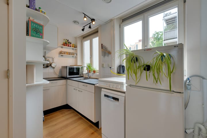 Photo 23 of Bilderdijkstraat 170-1