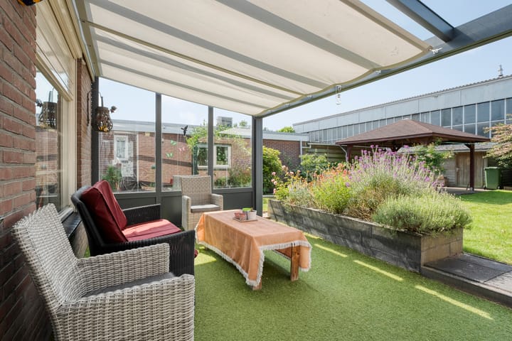 Foto 2 van Meidoorn 15