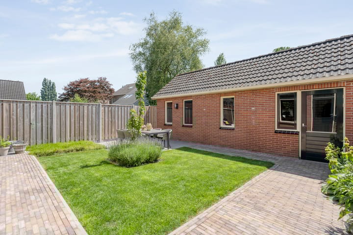 Photo 34 of Broekmaten 26