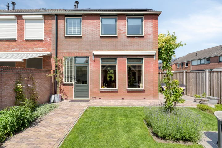 Photo 36 of Broekmaten 26