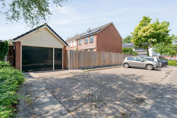 Photo 47 of Broekmaten 26