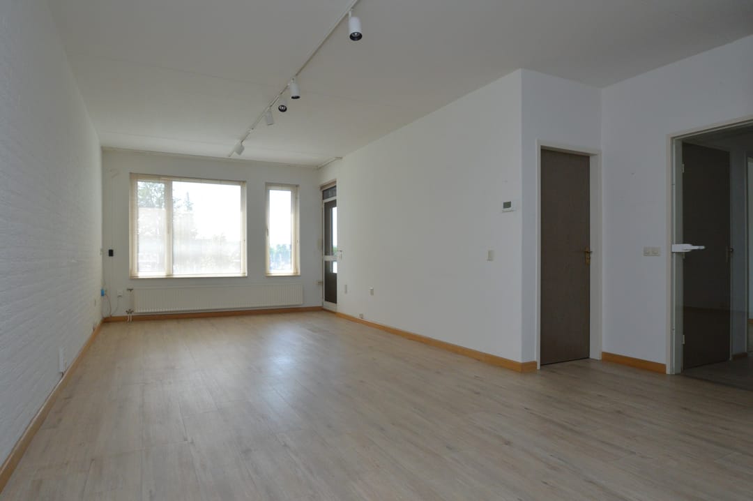 Photo 2 of Stationsplein 11