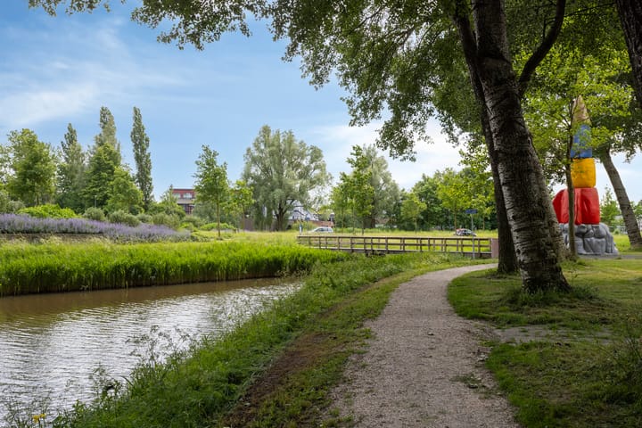 Foto 34 van Tjaarda 382