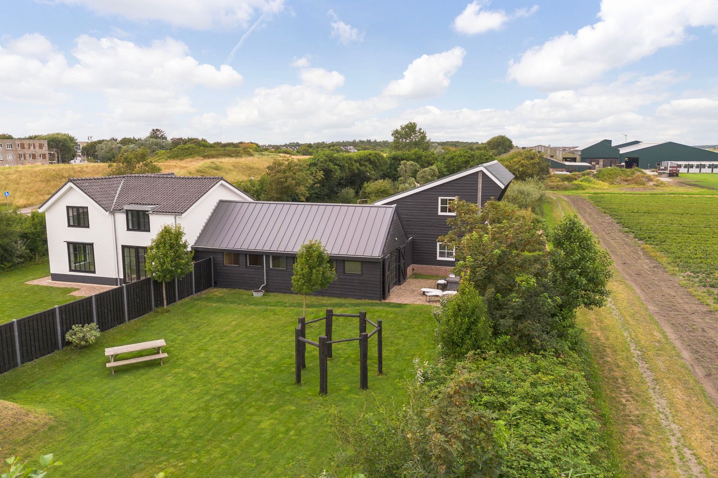 Foto 5 van Westerduinweg 10