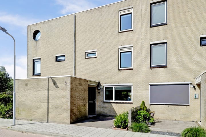 Foto 5 van Petronella Moensstraat 15