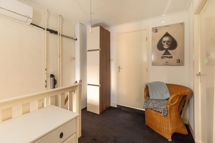 Photo 13 of Eksterstraat 18