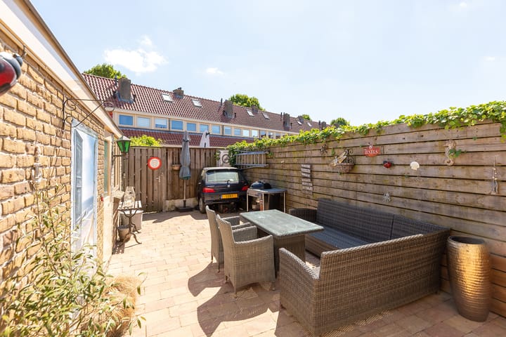 Photo 23 of Eksterstraat 18