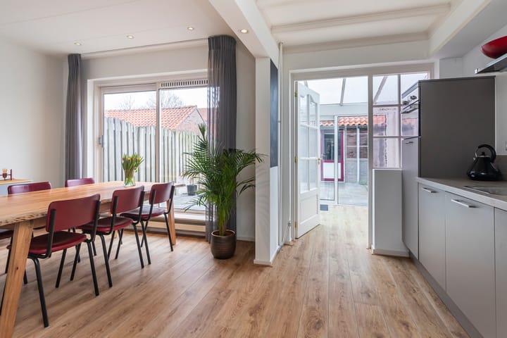 Foto 15 van Perzikenstraat 6