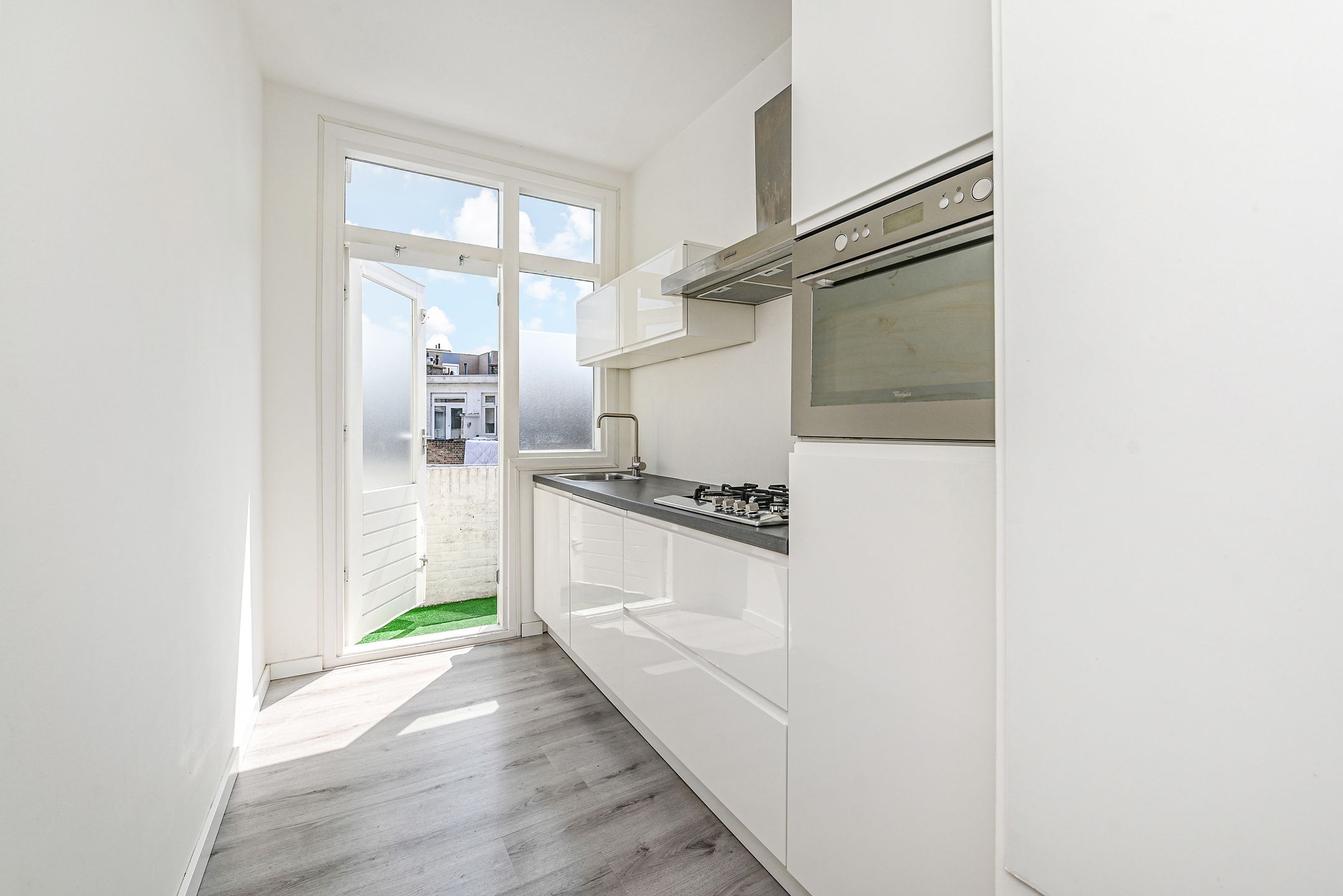 Photo 18 of Lisztstraat 36