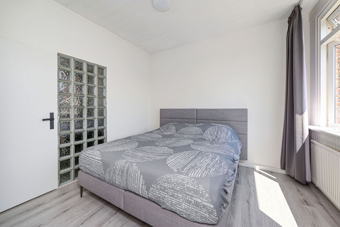 Photo 25 of Lisztstraat 36