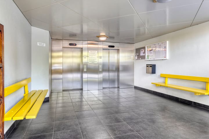 Photo 6 of Tjaarda 374