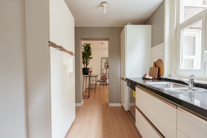 Photo 9 of Kinkerstraat 102-2