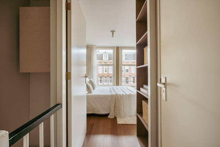 Photo 10 of Kinkerstraat 102-2