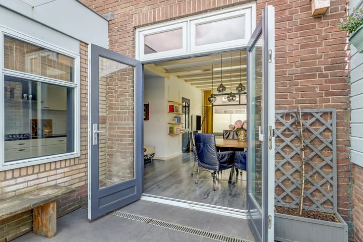 Foto 24 van Oostertuinstraat 8