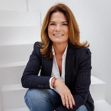 Claire Tseng - Officemanager