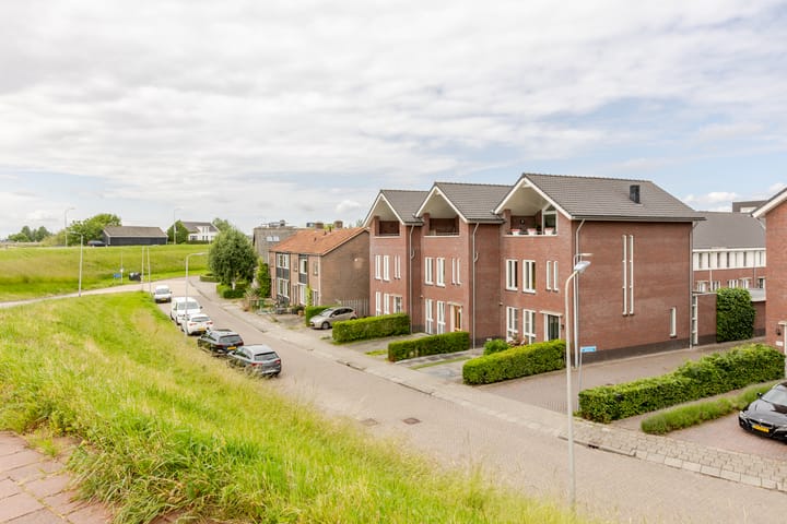 Foto 50 van Westeinde 115