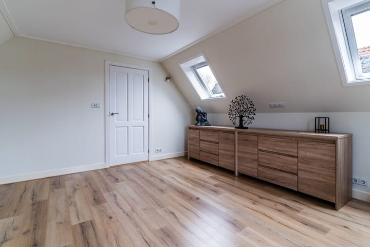 Photo 25 of Hoofdstraat 82