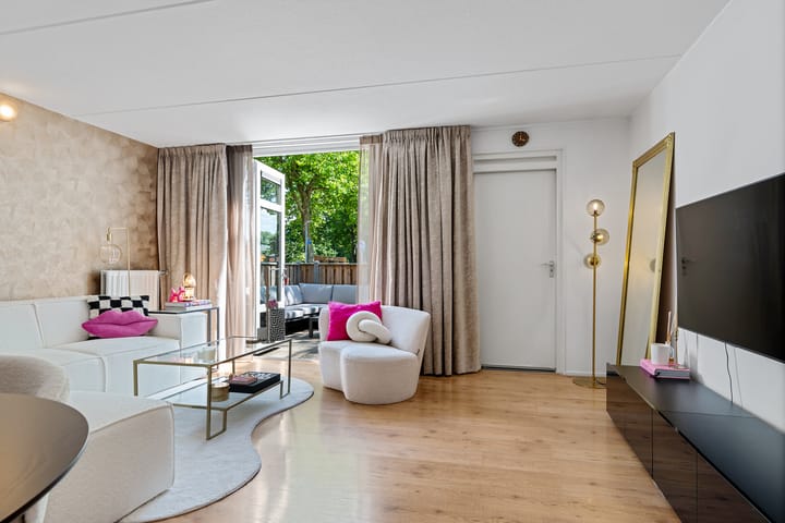 Foto 2 van Eemplein 1