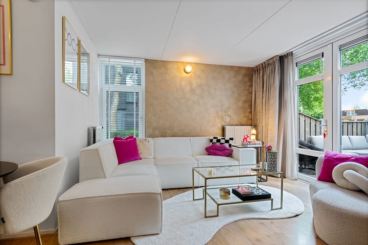 Foto 8 van Eemplein 1