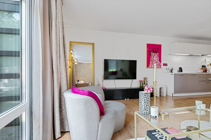 Foto 9 van Eemplein 1