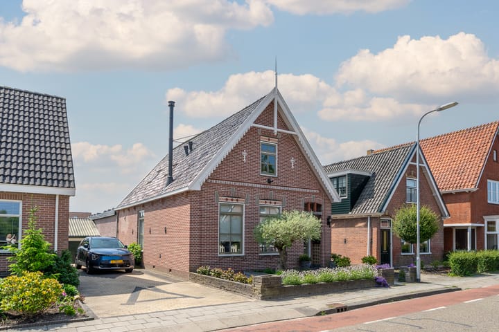 Photo 42 of Hoofdstraat 82