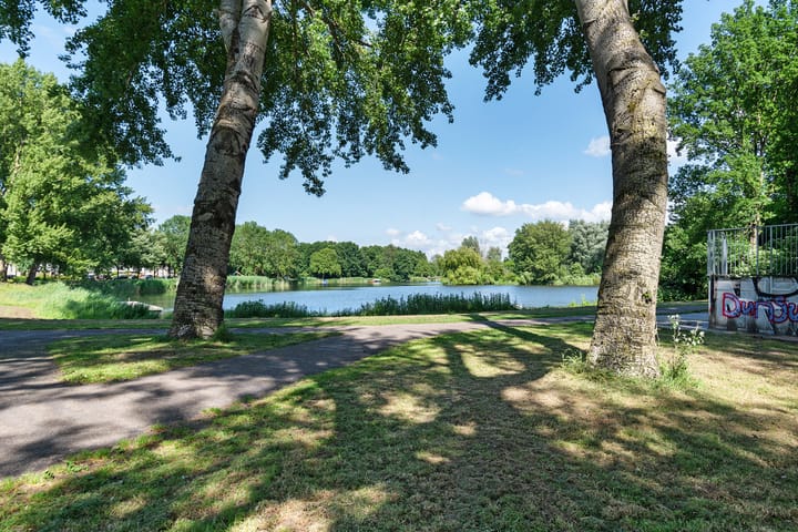 Foto 24 van Eemplein 1