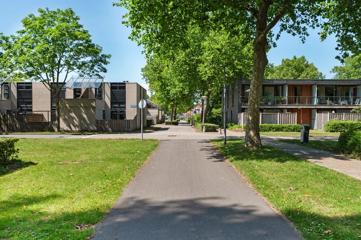 Foto 25 van Eemplein 1