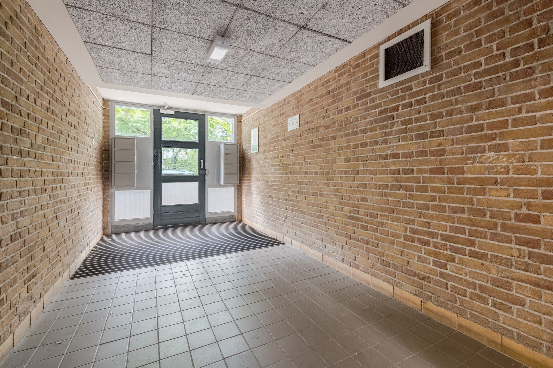 Foto 12 van James Rosskade 13-3