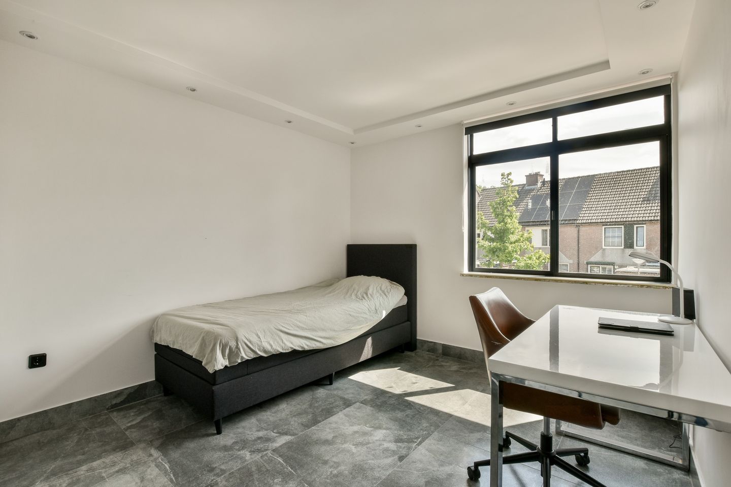 Foto 14 van Plevier 93