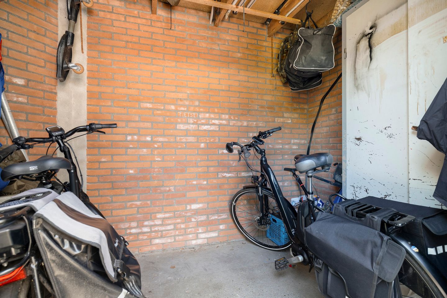 Foto 50 van Zirkoon 13