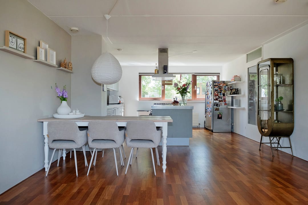 Foto 2 van Klepel 374