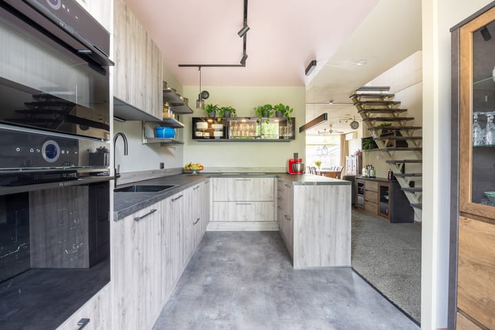 Foto 16 van Adonislaan 18