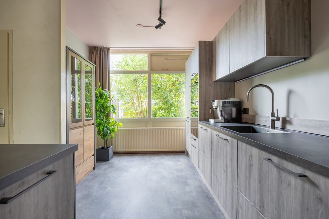 Foto 17 van Adonislaan 18