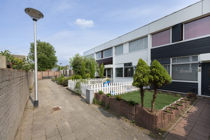 Foto 32 van Adonislaan 18