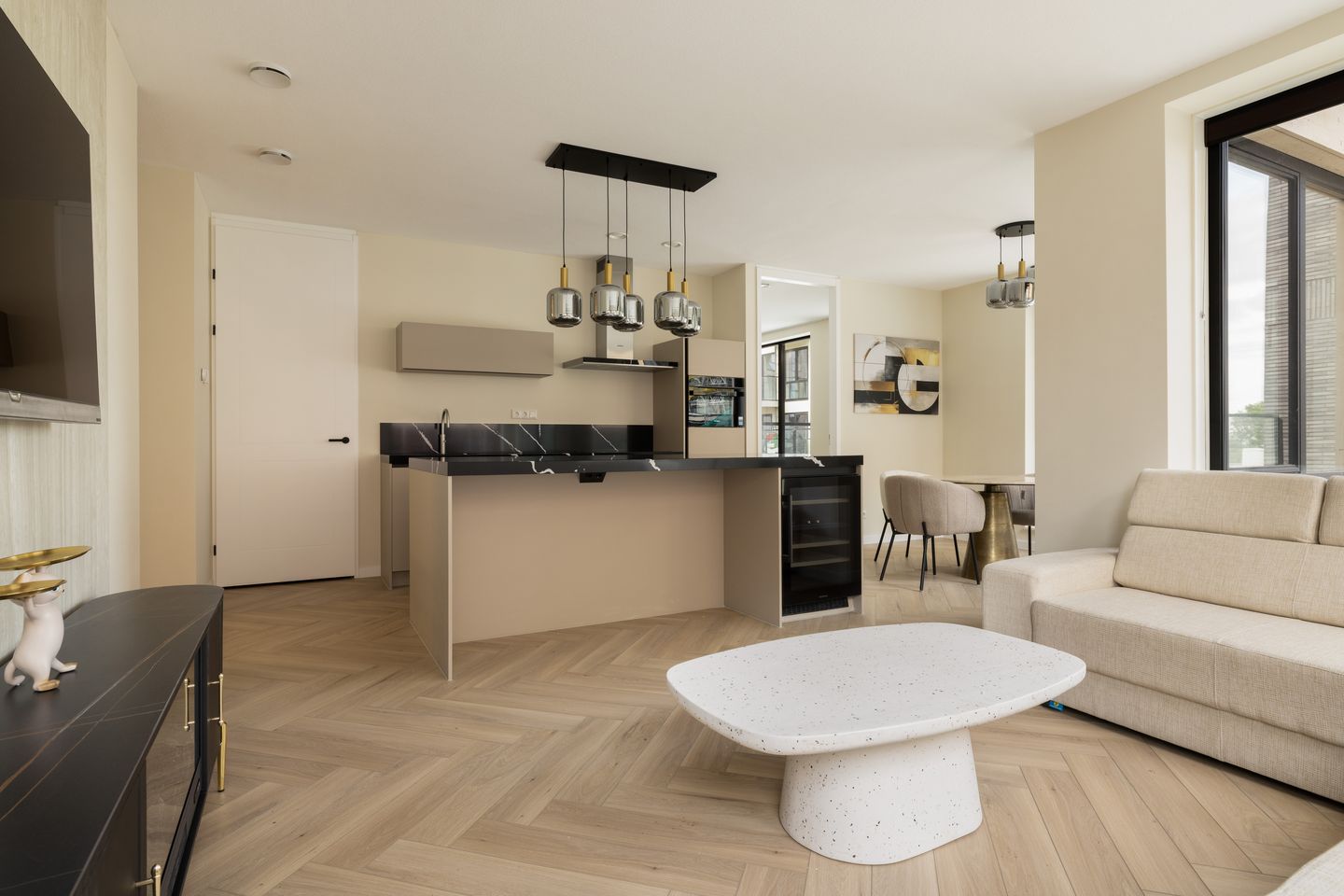 Photo 4 of Dudokstraat 168