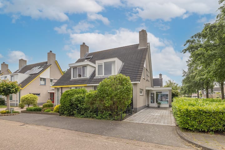 Bekijk foto van Arturo Toscaninistraat 15