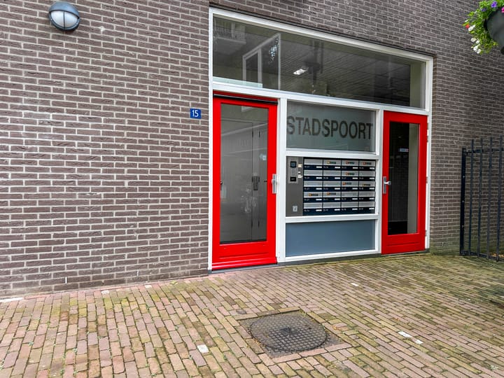 Foto 2 van Raadhuisplein 15-36