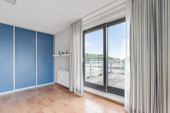 Foto 22 van Raadhuisplein 15-36