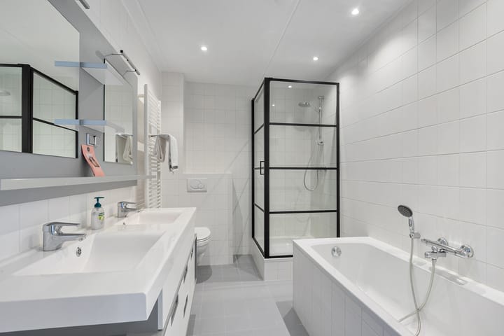 Foto 28 van Raadhuisplein 15-36