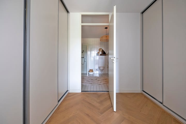 Photo 32 of Westerstraat 9