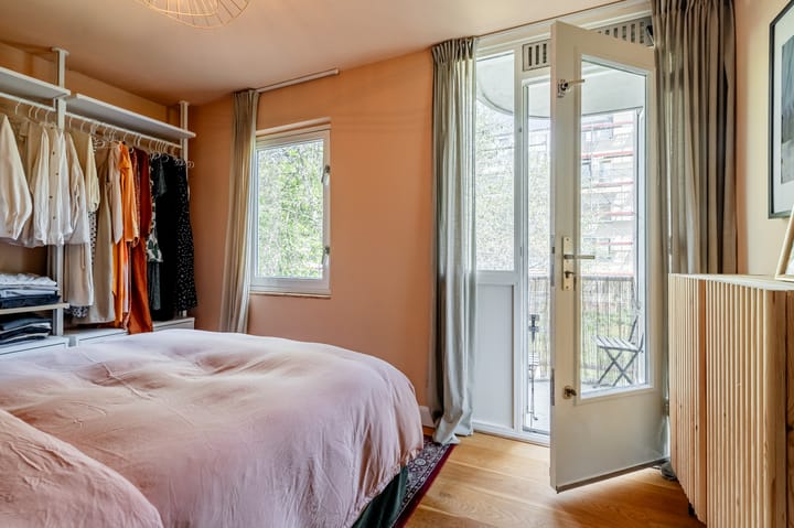 Foto 19 van J.C. van Epenstraat 8