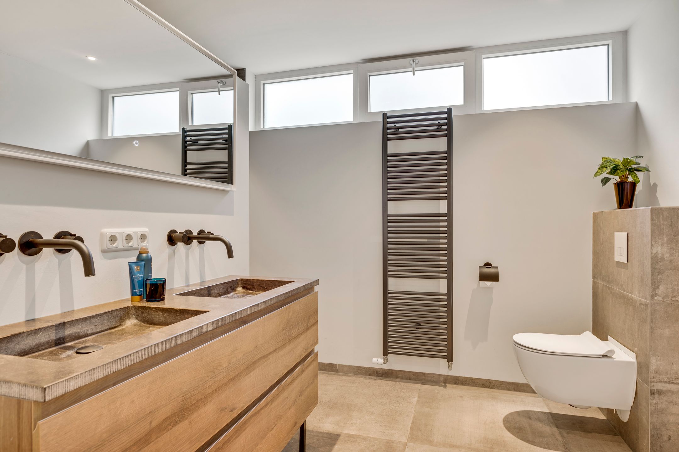 Foto 18 van Van der Landelaan 25