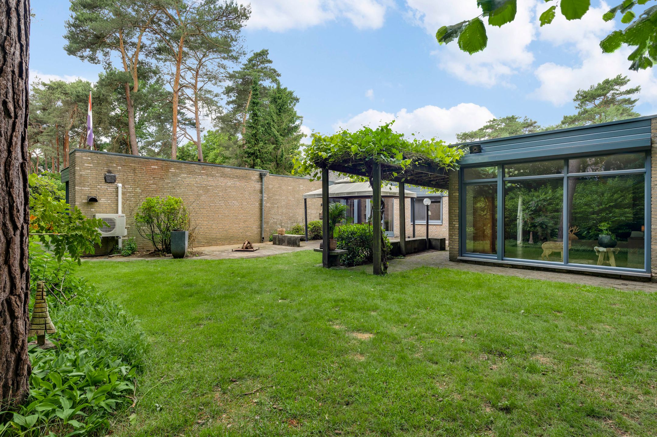 Foto 51 van Van der Landelaan 25