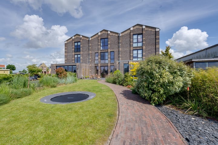 Foto 4 van De Jonge Prinses 15