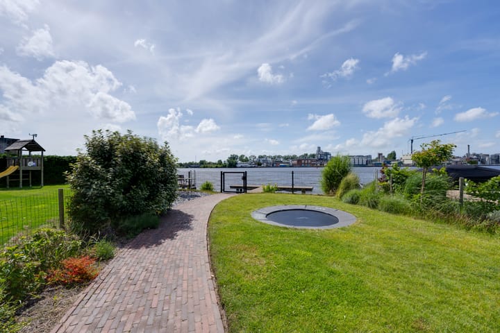 Foto 5 van De Jonge Prinses 15