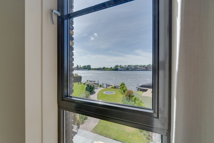 Foto 33 van De Jonge Prinses 15