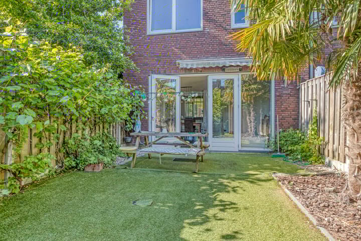 Foto 26 van Reparatusstraat 2