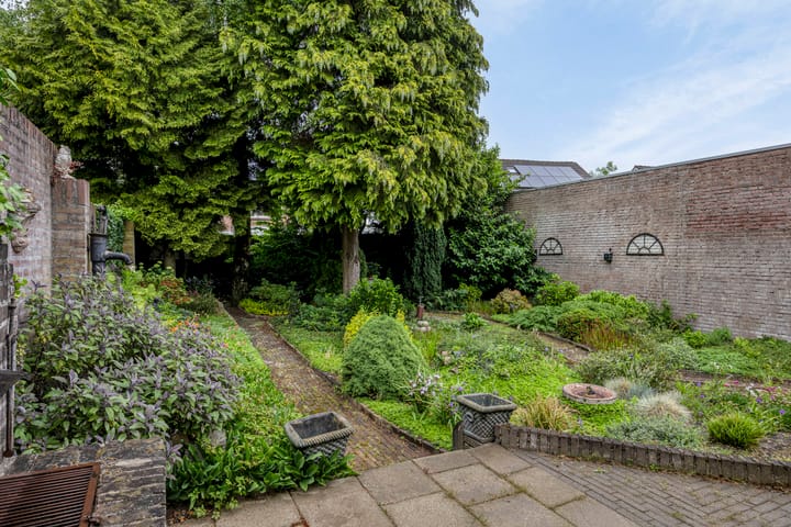 Foto 39 van Prior van Milstraat 26