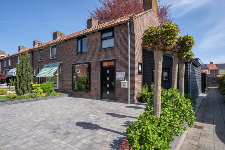 Photo 4 of Wouter van Damstraat 27