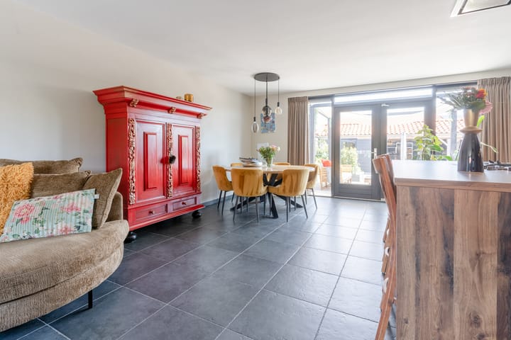 Photo 12 of Wouter van Damstraat 27